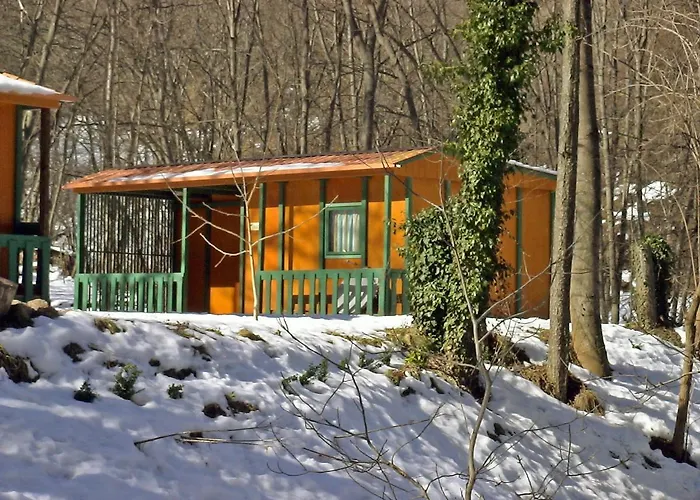 Camping Le P'tit Bonheur مكان تخييم Escaro