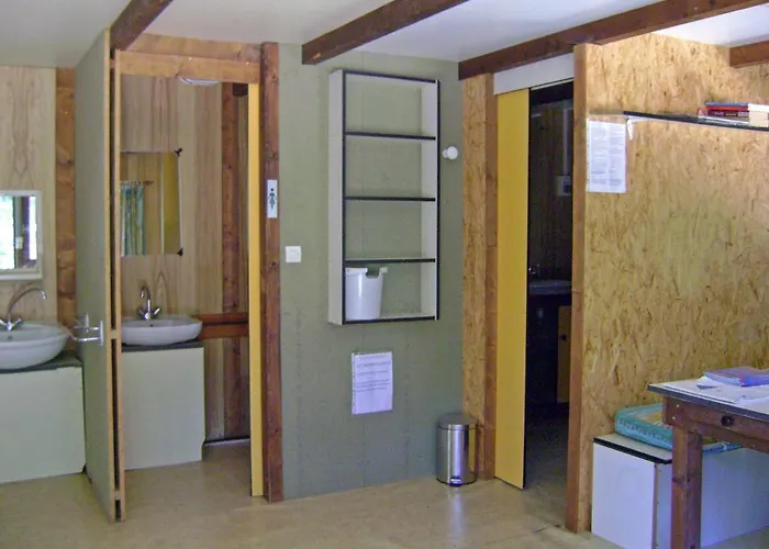 مكان تخييم Camping Le P'tit Bonheur Escaro