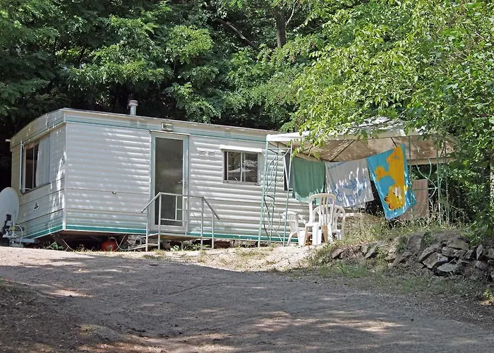 مكان تخييم Camping Le P'tit Bonheur *