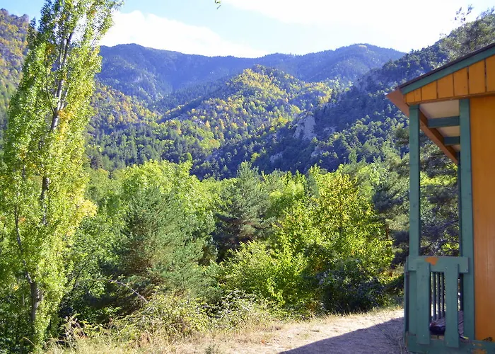 مكان تخييم Camping Le P'tit Bonheur *