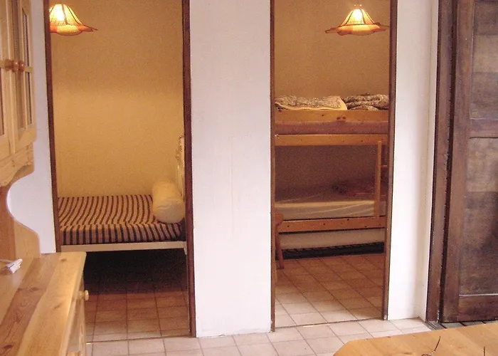 Camping Le P'tit Bonheur مكان تخييم *