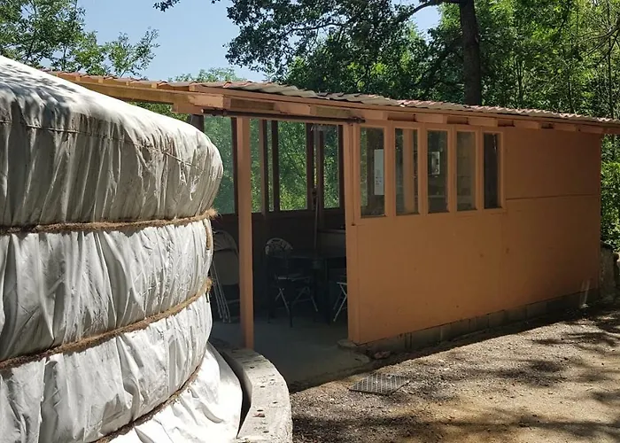 مكان تخييم Camping Le P'tit Bonheur Escaro